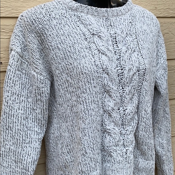 Tilly’s Ivy + Main White & Black Soft Knit - Picture 3 of 12